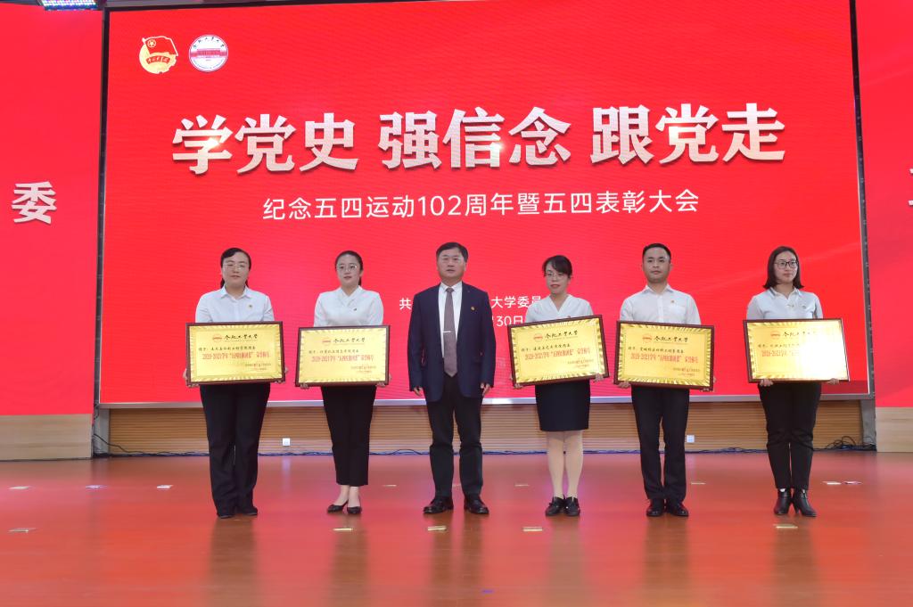 无码人妻丰满熟妇啪啪
